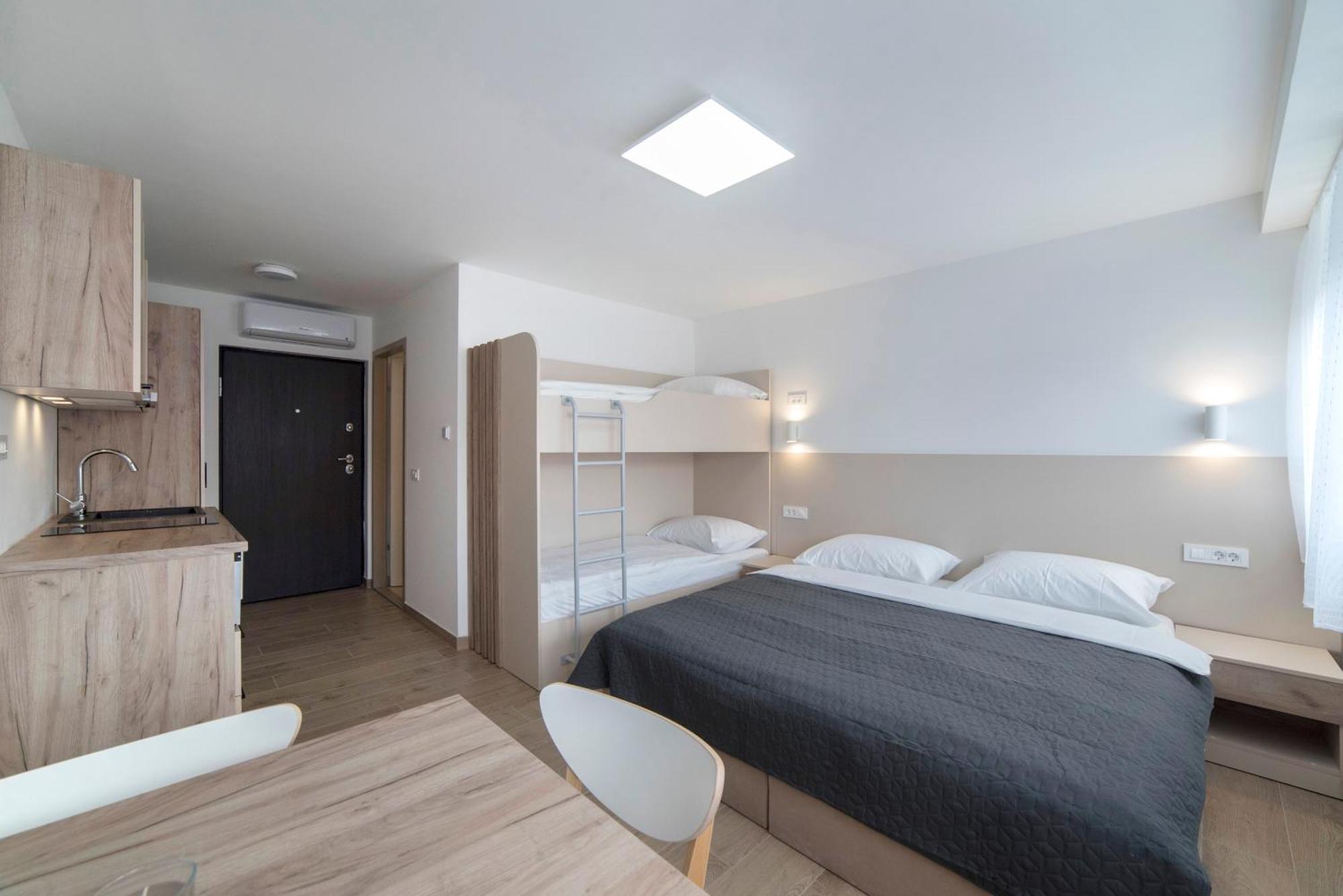 Apartments Pamer, 4Th Floor, No Elevator Zagreb Exterior foto
